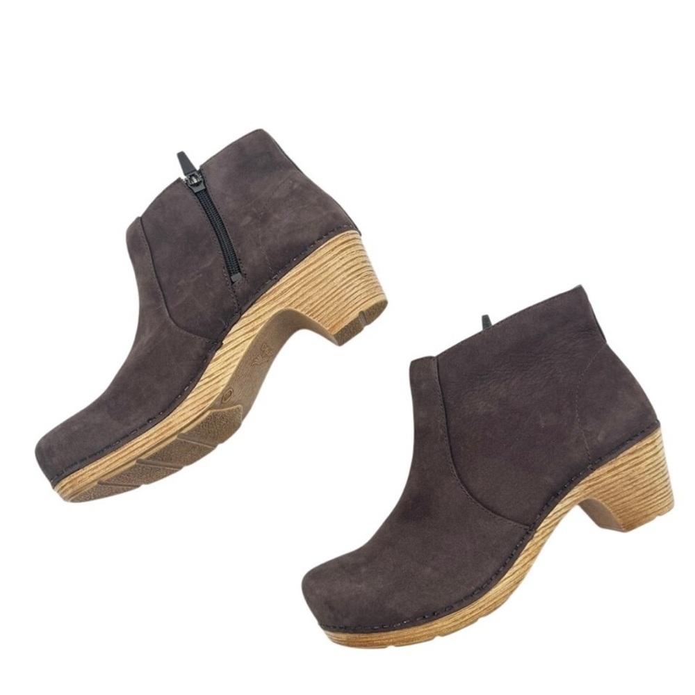 Dansko Maria Clog Boots Brown Suede Zip Ankle Booties Block Heel Women Size 38